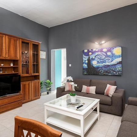 1 Bedroom Apartment With Cosy Backyard Close To Valletta 弗洛里亚纳 外观 照片